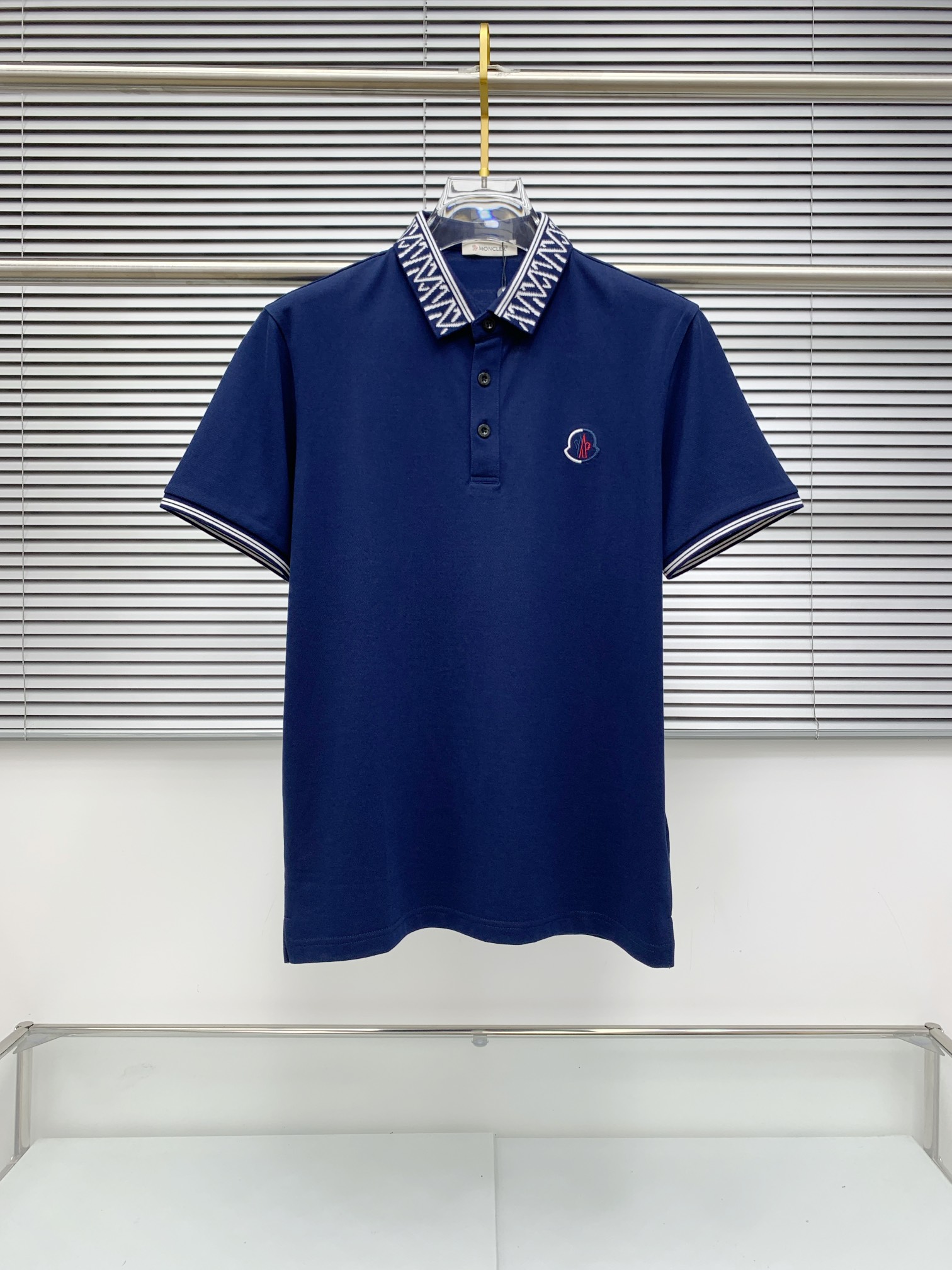 🔥 盟可睐 Moncler 字母提花领刺绣短袖Polo衫📏 尺码：M-3XL💎 面料工艺甄选高支精梳珠地