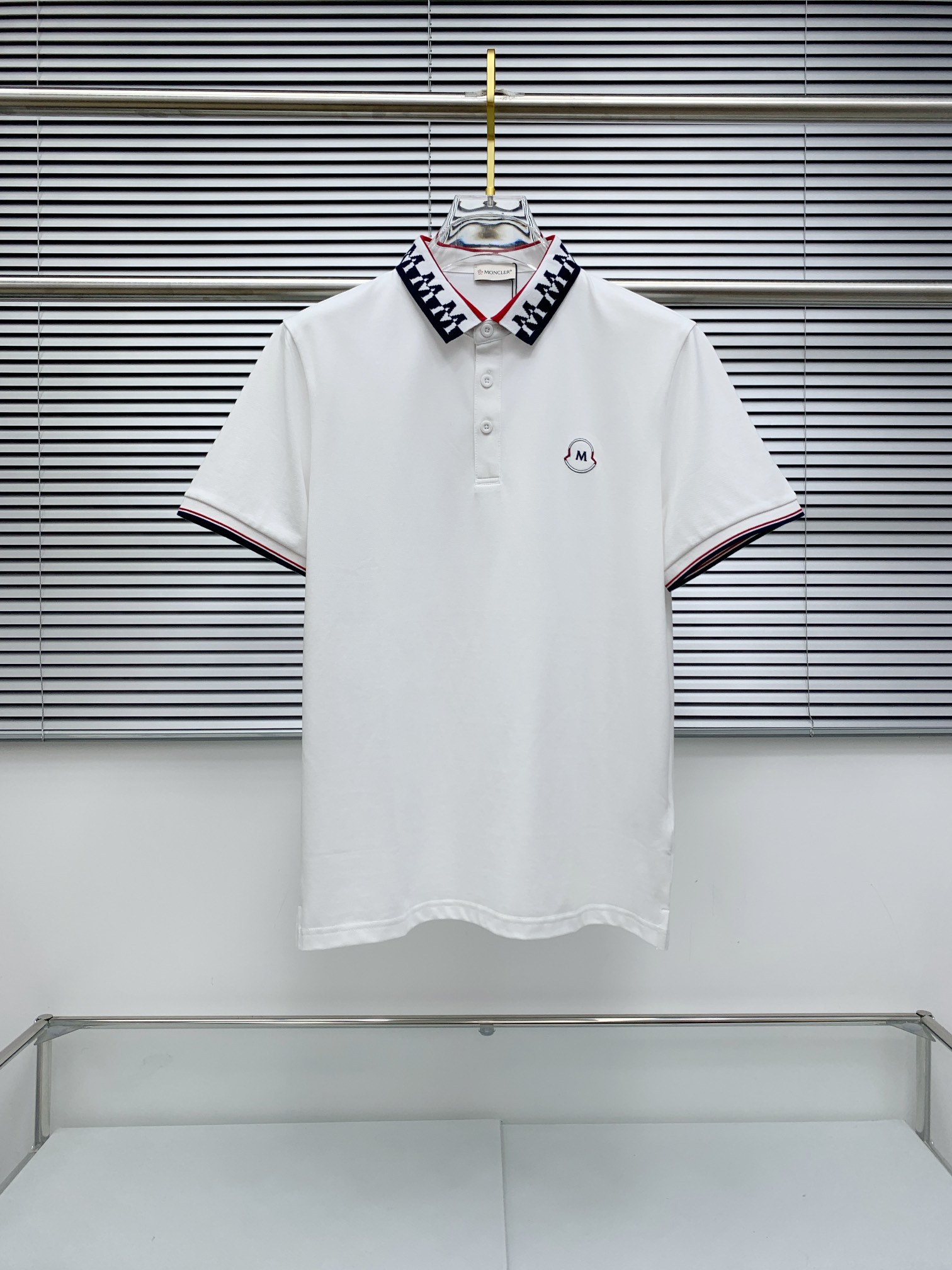 🔥 盟可睐 Moncler M字满印领刺绣短袖Polo衫📏 尺码：M-3XL💎 面料工艺甄选高支精梳珠地