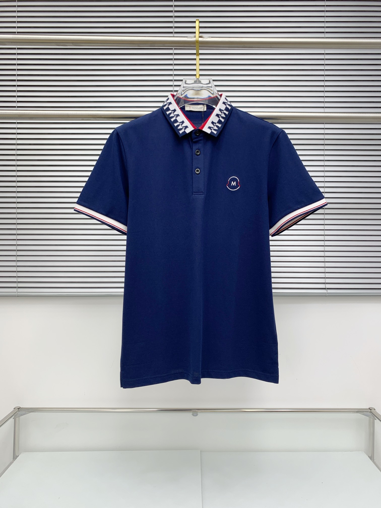 🔥 盟可睐 Moncler M字满印领刺绣短袖Polo衫📏 尺码：M-3XL💎 面料工艺甄选高支精梳珠地