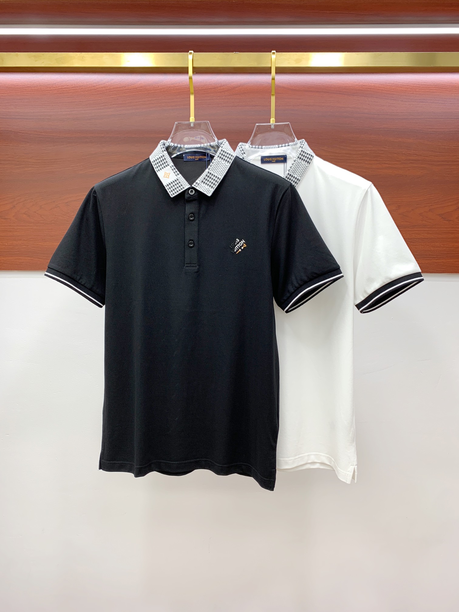 Louis Vuitton Kleidung Polo T-Shirt Schwarz Weiß Stickerei Frühling/Sommer Kollektion Fashion