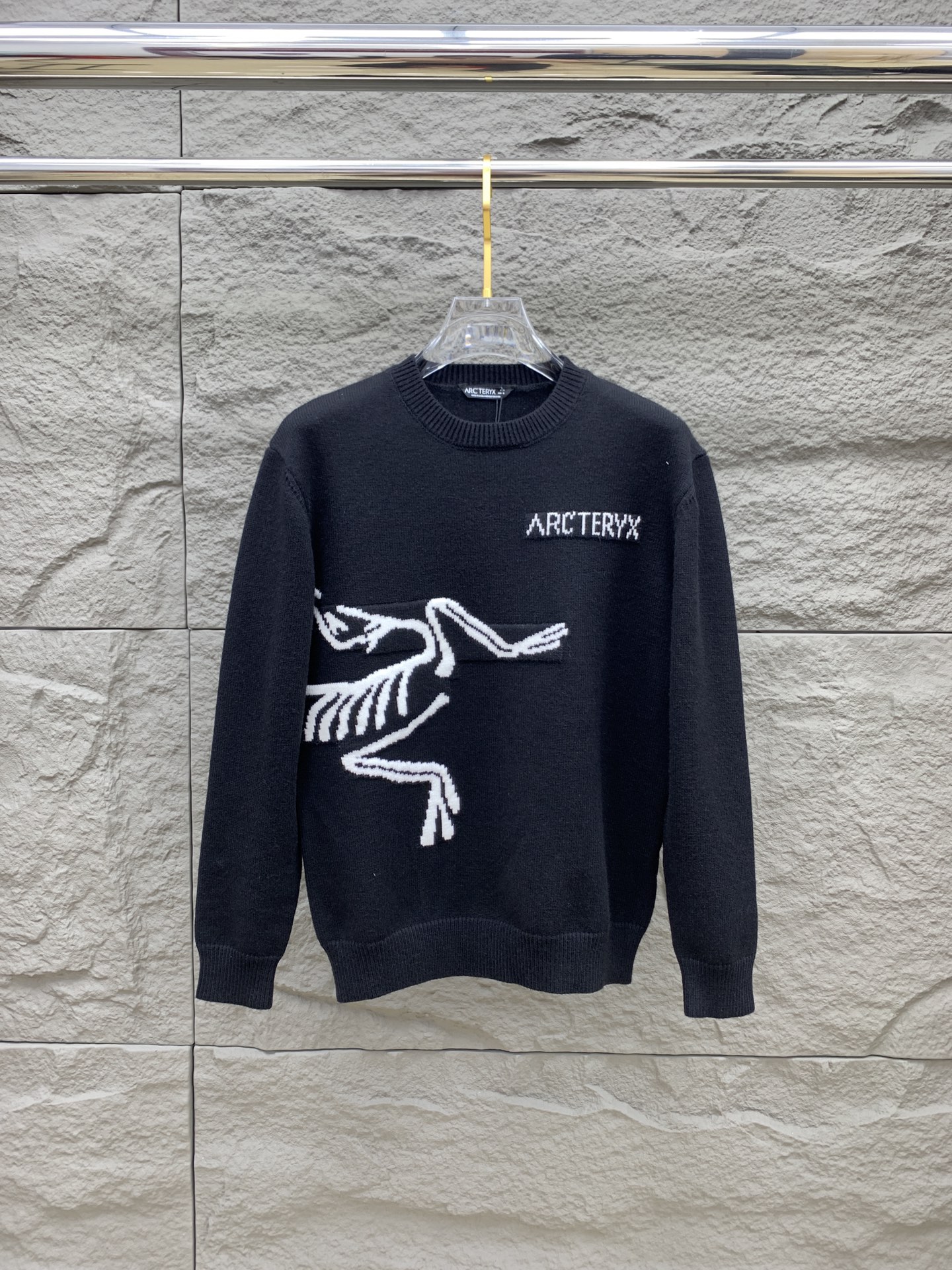 NO:118734,Archaeoptera's new autumn and winter ARC letter pattern sweater, exclusively for ruthless goods, imported original technology wool worsted!  Fine knitting is integrated, and the color mixed weaving is purely handmade. It is of high grade, highlighting the taste and luxury of clothing. It is exquisite in craftsmanship!  Customized original craft thread upper body is so handsome, purchasing level code S-XL, jil sanderarc'teryx, sweaters, alexander wang19860909始祖鸟家秋冬新品ARC字母图案毛衣,专供狠货,进口原版科技羊毛精纺！精细针织一体,色彩混织纯手工技艺呈现 档次极高,凸显衣着品味与奢华 工艺精湛！定制原版工艺螺纹上身帅到爆,代购级别码数Ｓ-XL,,jil sanderarc'teryx,sweaters,alexander wang,Men's clothing