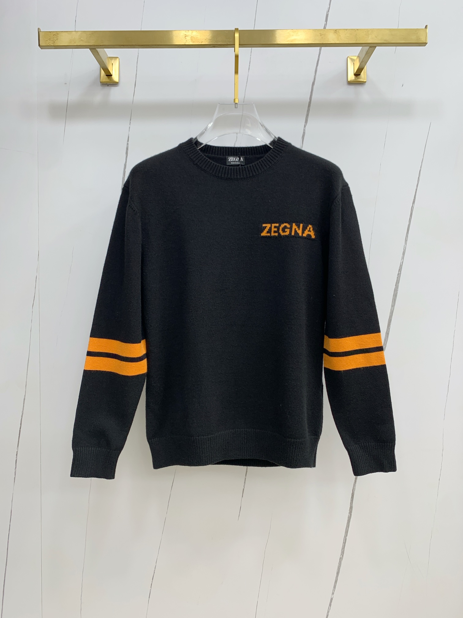 NO:118792,Jerni’s new autumn and winter products on the chest ZEGNA letter logo pattern logo sweater, exclusively for ruthless goods, imported original technology wool worsted!  Fine knitting is integrated, and the color mixed weaving is purely handmade. It is of high grade, highlighting the taste and luxury of clothing. It is exquisite in craftsmanship!  Customized original craft thread upper body is so handsome, purchasing level code S-XL, zegna, sweaters, alexander wang19860909杰尼家秋冬新品胸前ZEGNA字母标识图案logo毛衣,专供狠货,进口原版科技羊毛精纺！精细针织一体,色彩混织纯手工技艺呈现 档次极高,凸显衣着品味与奢华 工艺精湛！定制原版工艺螺纹上身帅到爆,代购级别码数Ｓ-XL,,zegna,sweaters,alexander wang,Men's clothing