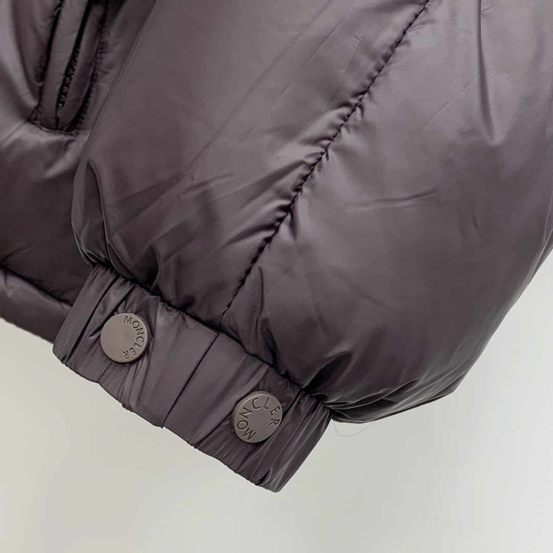 P 蒙口25ss秋冬新款🆕鹅绒羽绒服 （帽子袖子可拆卸）原版1:1订制五金配件全进口原版定制 欢迎专柜对