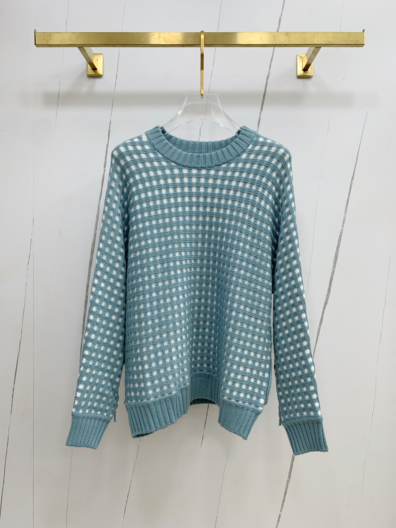 NO:597130,Dijia's loose version is perfectly reproduced. European original reproduction of velvet selection, carding and washing techniques. Mercerized merino wool, soft, smooth, does not prick the skin, and has excellent thermal insulation properties. A full set of accessories are customized, and the garments are made on German Storr fully automatic looms. The size of the garment is M-2XL. The maximum wear is about 195 pounds. Please indicate your height and weight when ordering, dior, alexander wang19860909迪家宽松版型 完美复刻 欧洲原版复刻选绒、梳绒、洗绒工艺 丝光美丽诺羊毛,柔弱,爽滑,不扎皮肤,保暖性能极佳 全套辅料定做,德国斯托尔全自动织机成衣 码数M-2XL 最大可穿195斤左右报单注明身高体重,,dior,alexander wang,Men's clothing