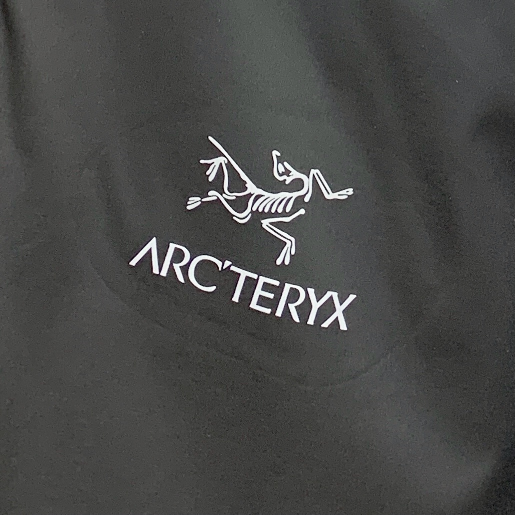 新款来袭 最高版本【始祖鸟】 三合一功能性户外性能 防风，防雨，90绒，ARCTERYX 始祖鸟硬壳顶级