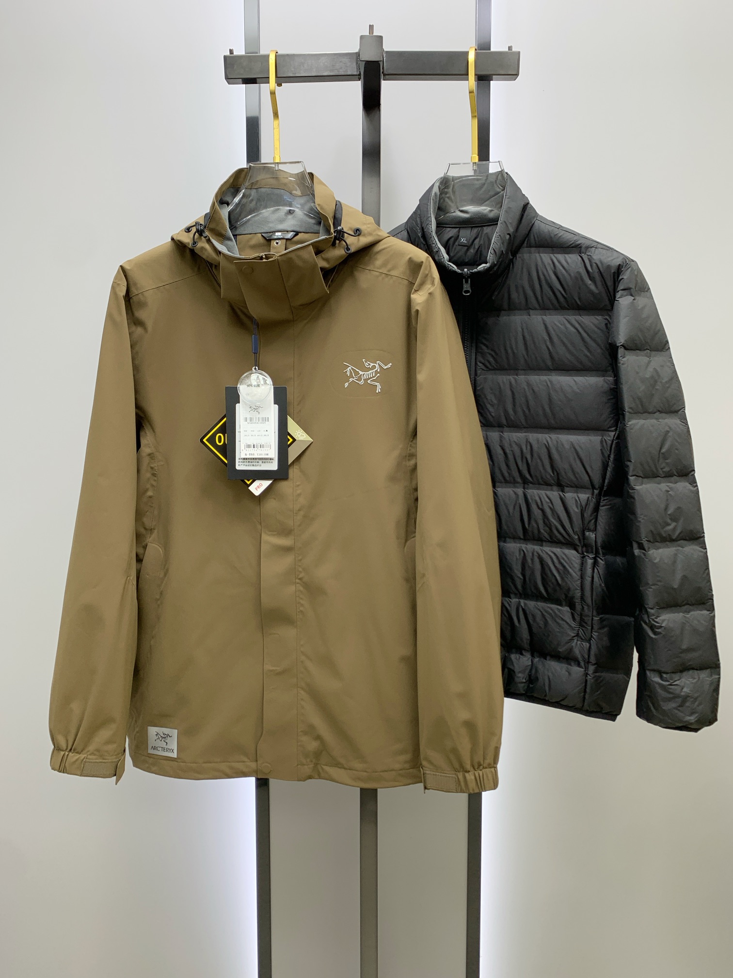 新款来袭 最高版本【始祖鸟】 三合一功能性户外性能 防风，防雨，90绒，ARCTERYX 始祖鸟硬壳顶级