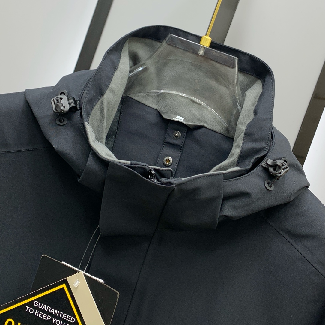 新款来袭 最高版本【始祖鸟】 三合一功能性户外性能 防风，防雨，90绒，ARCTERYX 始祖鸟硬壳顶级