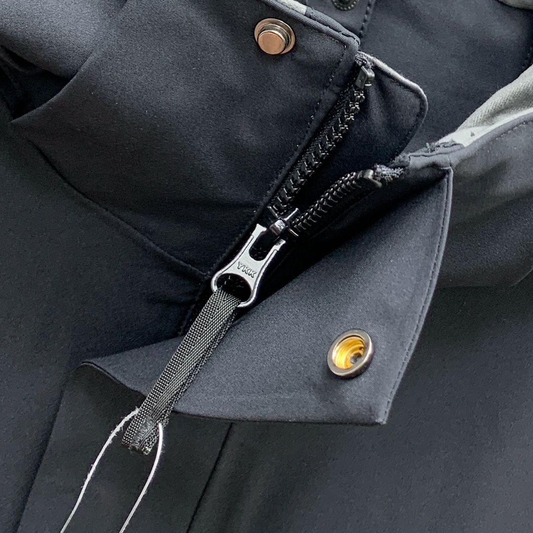 新款来袭 最高版本【始祖鸟】 三合一功能性户外性能 防风，防雨，90绒，ARCTERYX 始祖鸟硬壳顶级