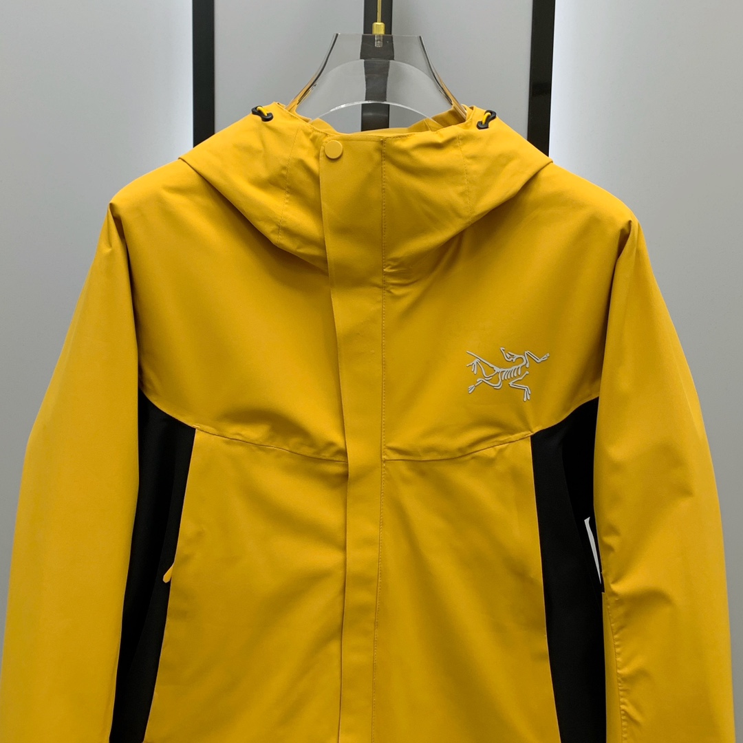 新款来袭 最高版本【始祖鸟】 三合一功能性户外性能 防风，防雨，90绒，ARCTERYX 始祖鸟硬壳顶级