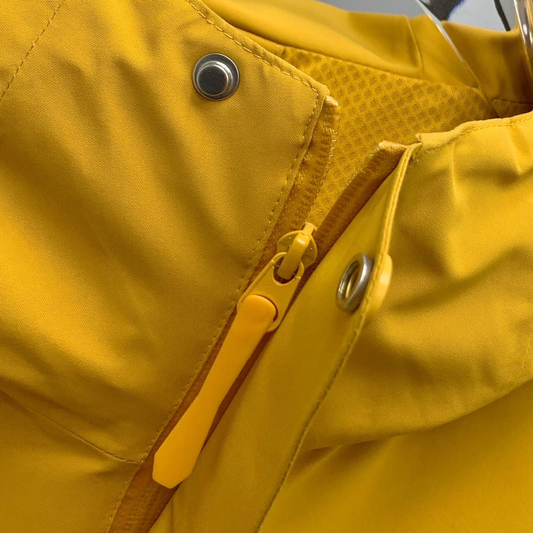 新款来袭 最高版本【始祖鸟】 三合一功能性户外性能 防风，防雨，90绒，ARCTERYX 始祖鸟硬壳顶级