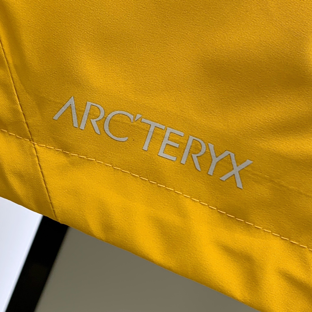 新款来袭 最高版本【始祖鸟】 三合一功能性户外性能 防风，防雨，90绒，ARCTERYX 始祖鸟硬壳顶级