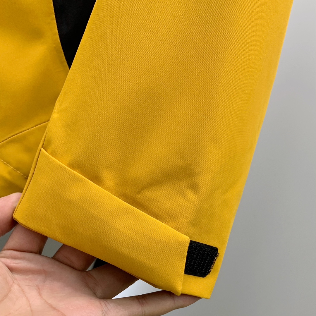 新款来袭 最高版本【始祖鸟】 三合一功能性户外性能 防风，防雨，90绒，ARCTERYX 始祖鸟硬壳顶级