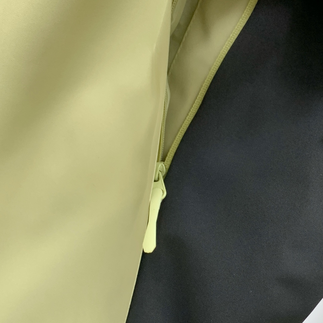 新款来袭 最高版本【始祖鸟】 三合一功能性户外性能 防风，防雨，90绒，ARCTERYX 始祖鸟硬壳顶级