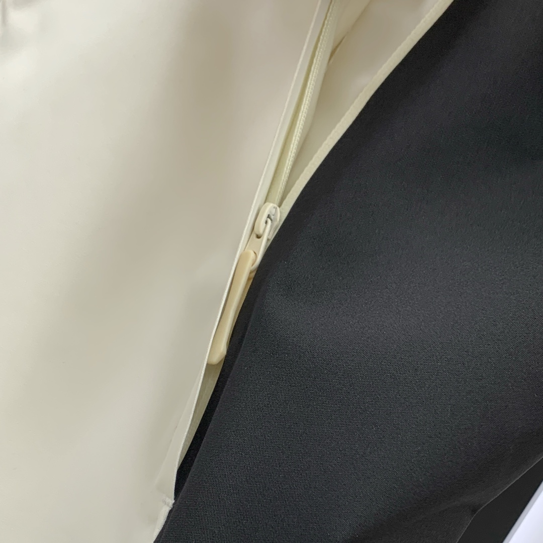 新款来袭 最高版本【始祖鸟】 三合一功能性户外性能 防风，防雨，90绒，ARCTERYX 始祖鸟硬壳顶级