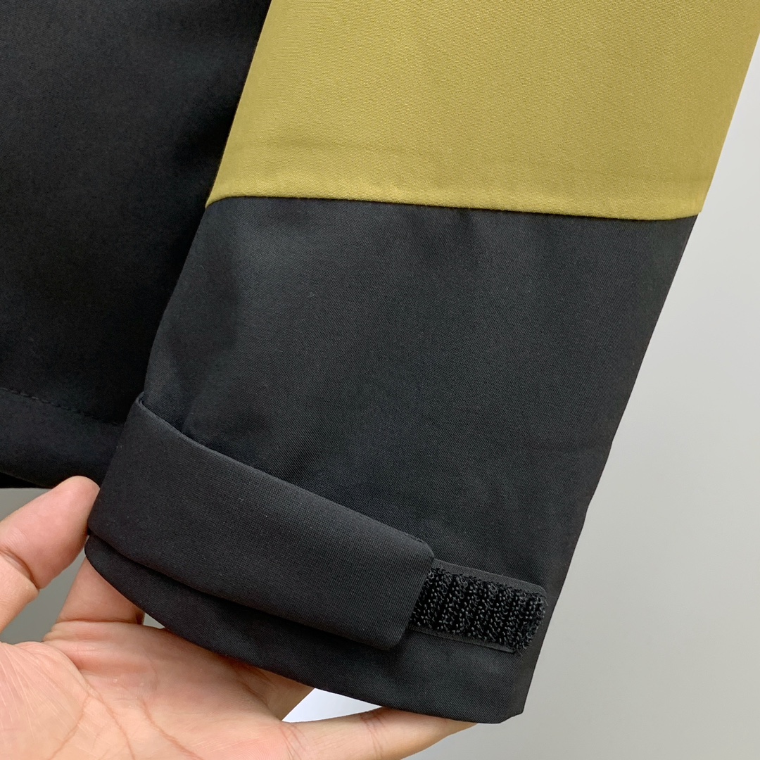 新款来袭 最高版本【始祖鸟】 三合一功能性户外性能 防风，防雨，90绒，ARCTERYX 始祖鸟硬壳顶级