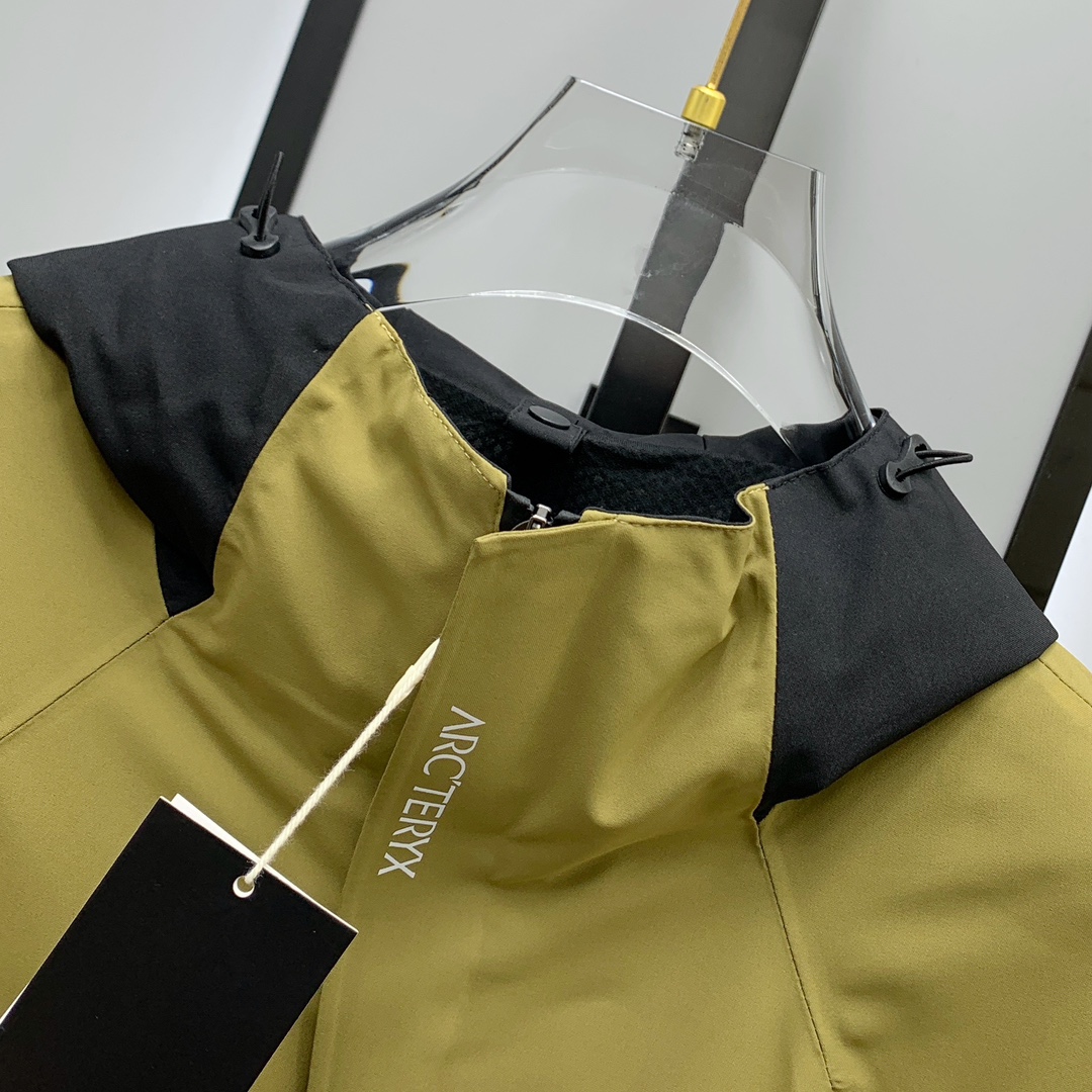 新款来袭 最高版本【始祖鸟】 三合一功能性户外性能 防风，防雨，90绒，ARCTERYX 始祖鸟硬壳顶级