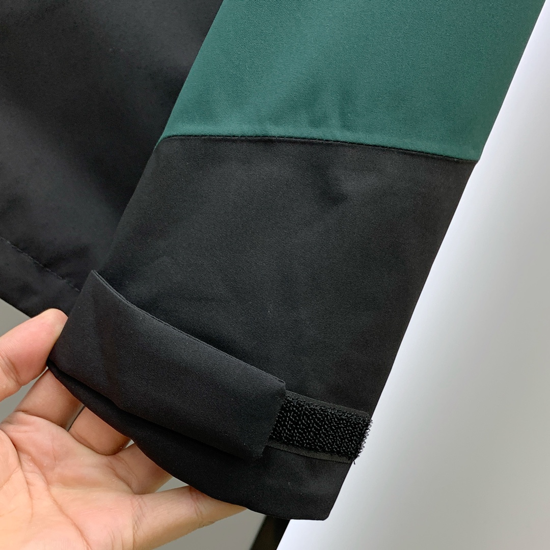 新款来袭 最高版本【始祖鸟】 三合一功能性户外性能 防风，防雨，90绒，ARCTERYX 始祖鸟硬壳顶级