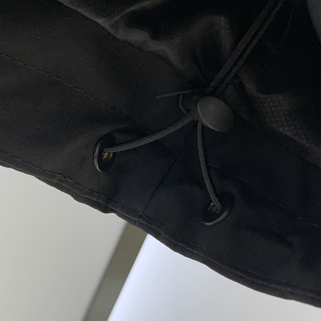 新款来袭 最高版本【始祖鸟】 三合一功能性户外性能 防风，防雨，90绒，ARCTERYX 始祖鸟硬壳顶级