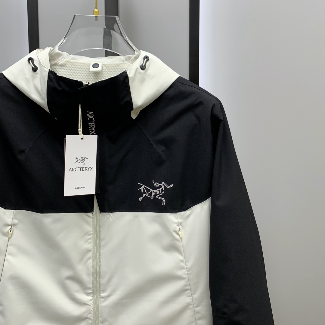 新款来袭 最高版本【始祖鸟】 三合一功能性户外性能 防风，防雨，90绒，ARCTERYX 始祖鸟硬壳顶级