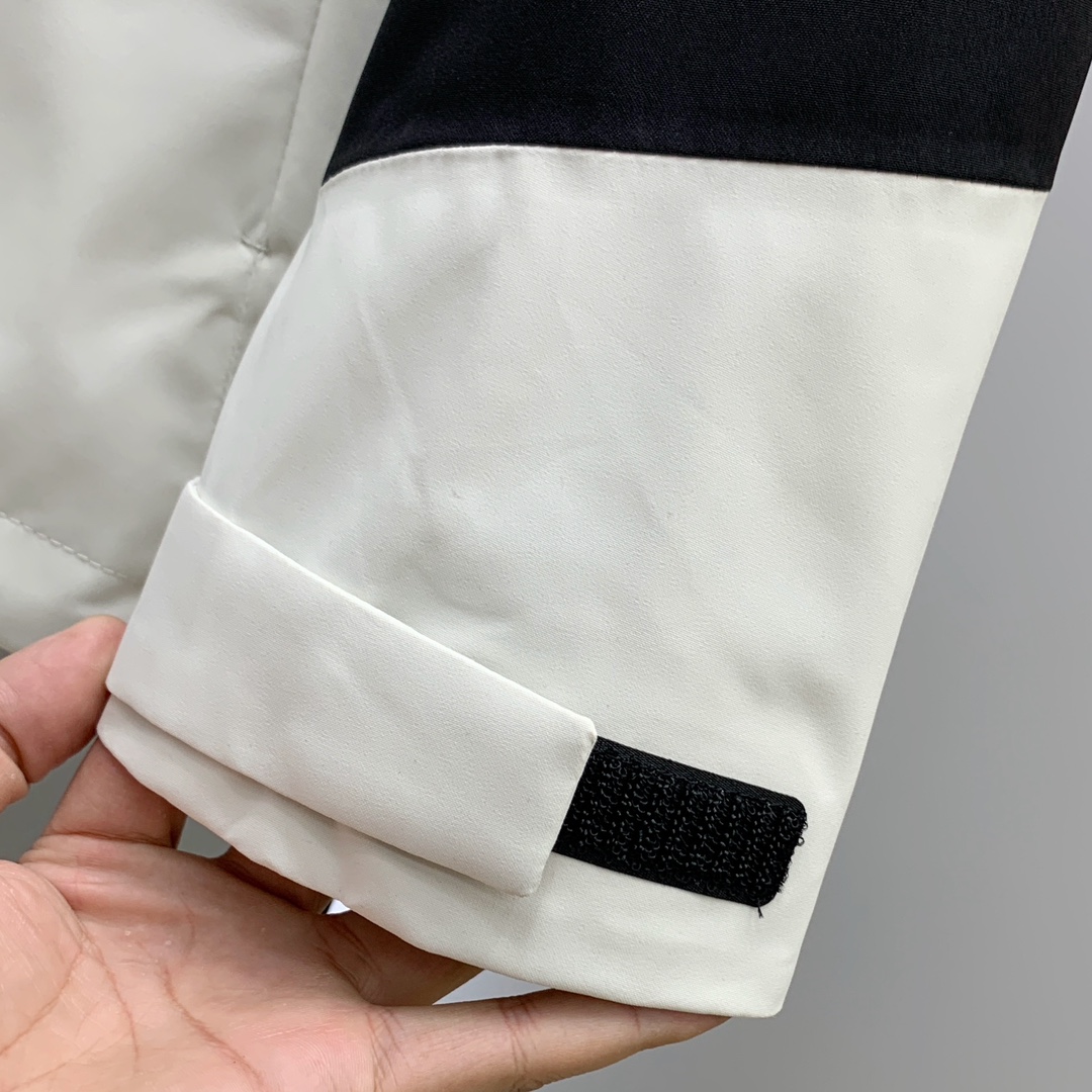 新款来袭 最高版本【始祖鸟】 三合一功能性户外性能 防风，防雨，90绒，ARCTERYX 始祖鸟硬壳顶级