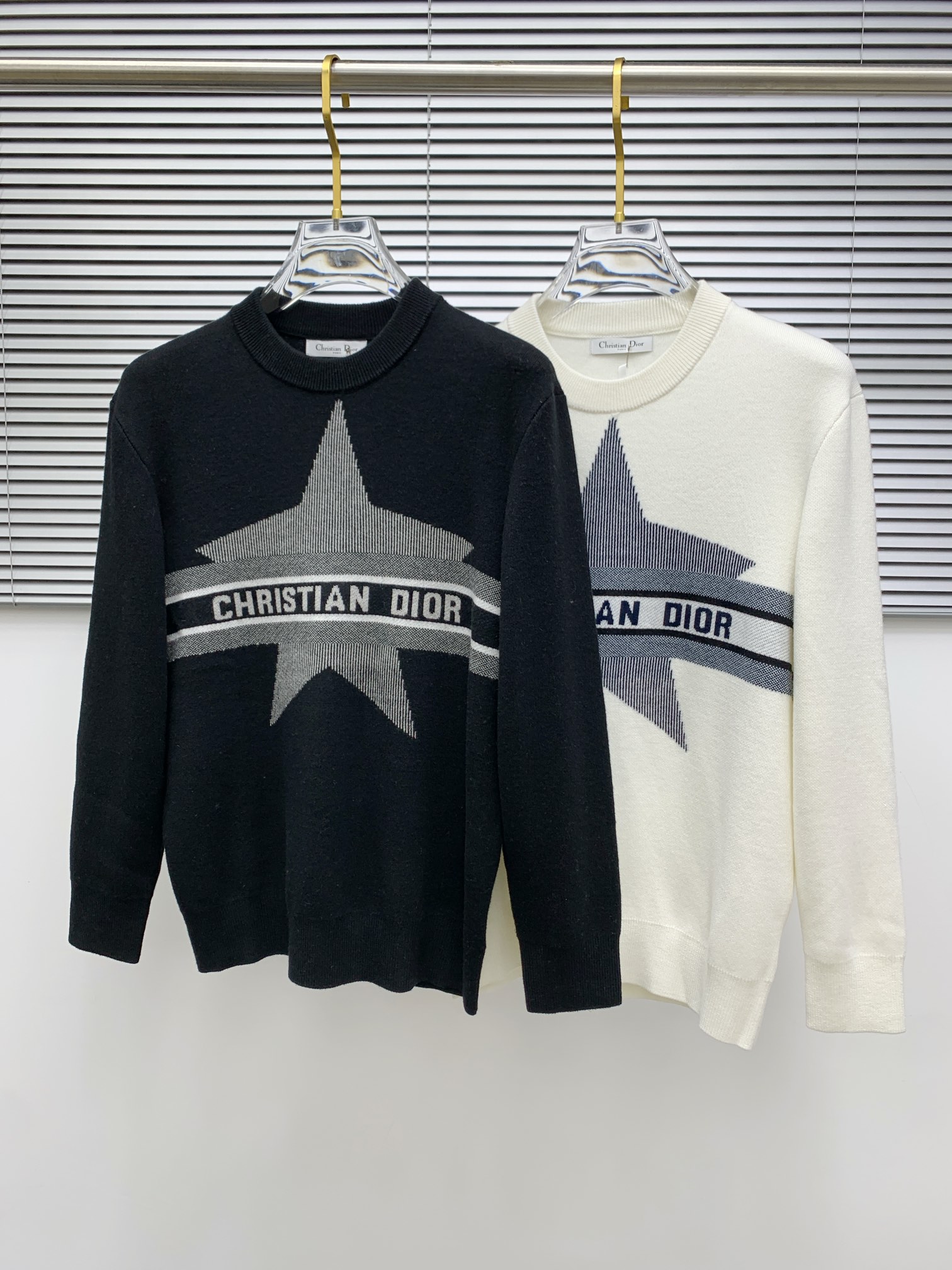 NO:120638,Dijia loose style perfect replica European original replica selection, comb velvet, and velvet washing process Mercury wool, weak, smooth, no skin tamper, excellent warmth performance, custom-made for all accessories, German Stor full automatic loom garment, size M-2XL maximum wearable about 195 catties, height and weight are indicated, dior, alexander wang19860909迪家宽松版型 完美复刻 欧洲原版复刻选绒、梳绒、洗绒工艺 丝光美丽诺羊毛,柔弱,爽滑,不扎皮肤,保暖性能极佳 全套辅料定做,德国斯托尔全自动织机成衣 码数M-2XL 最大可穿195斤左右报单注明身高体重,,dior,alexander wang,Men's clothing