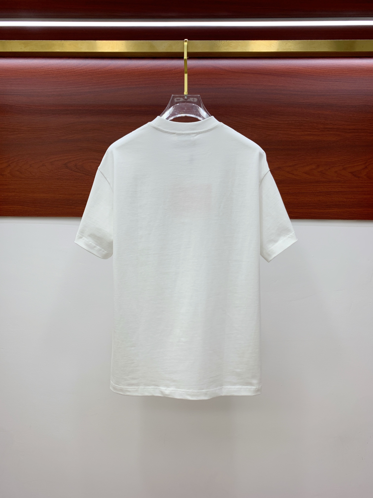 High-End Queen’s 2025 Autumn/Winter T-Shirt: Premium Quality, Pure Cotton, Stylish Design - 图片 9