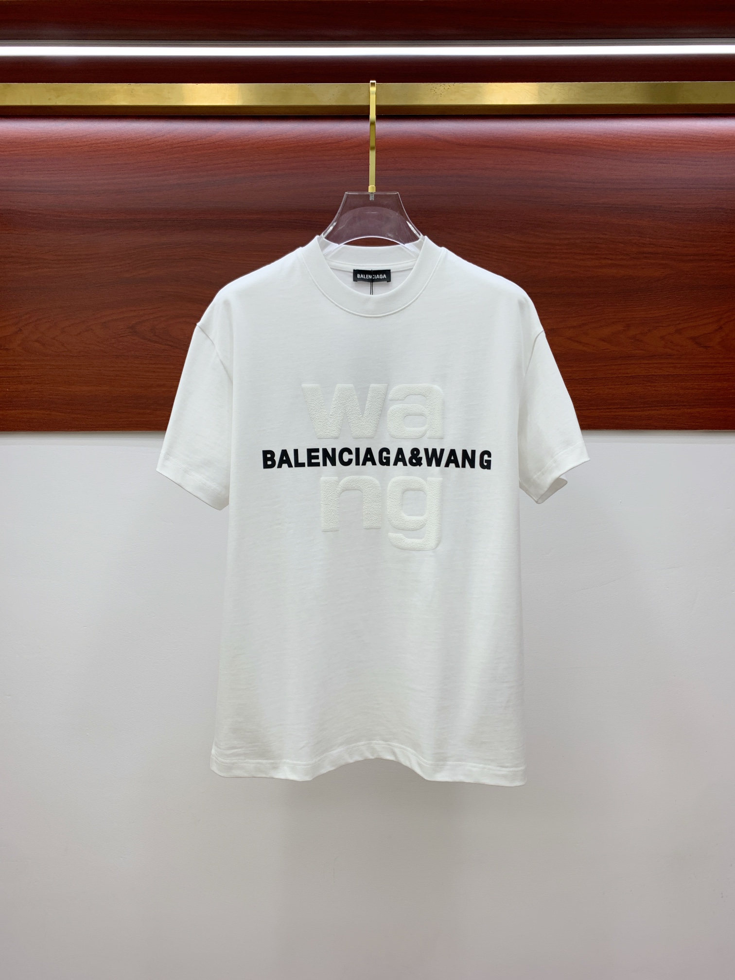 High-End Queen’s 2025 Autumn/Winter T-Shirt: Premium Quality, Pure Cotton, Stylish Design - 图片 1