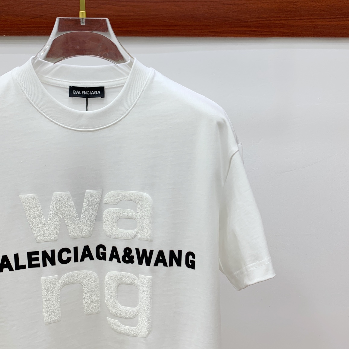High-End Queen’s 2025 Autumn/Winter T-Shirt: Premium Quality, Pure Cotton, Stylish Design - 图片 4