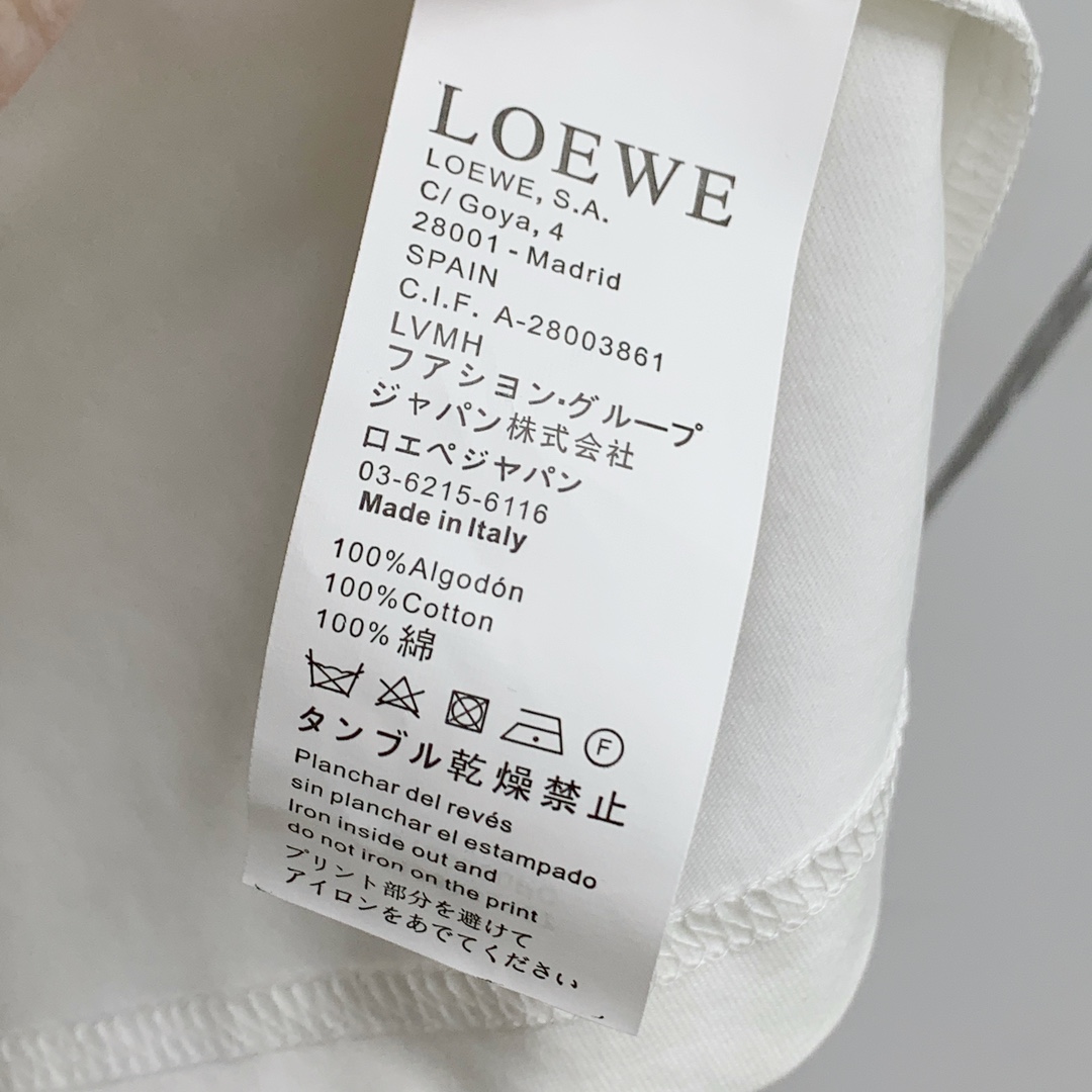 🍀 P145ss罗意威纯棉最新面料经典标识图案logo时尚简约潮流短袖，最顶级的品质专柜原单短袖，顶级制作工艺进口面料，专柜款独特设计，采用进口高端订制面料。官网在售！面料版型超赞 码数：..黑白色 M-3XL