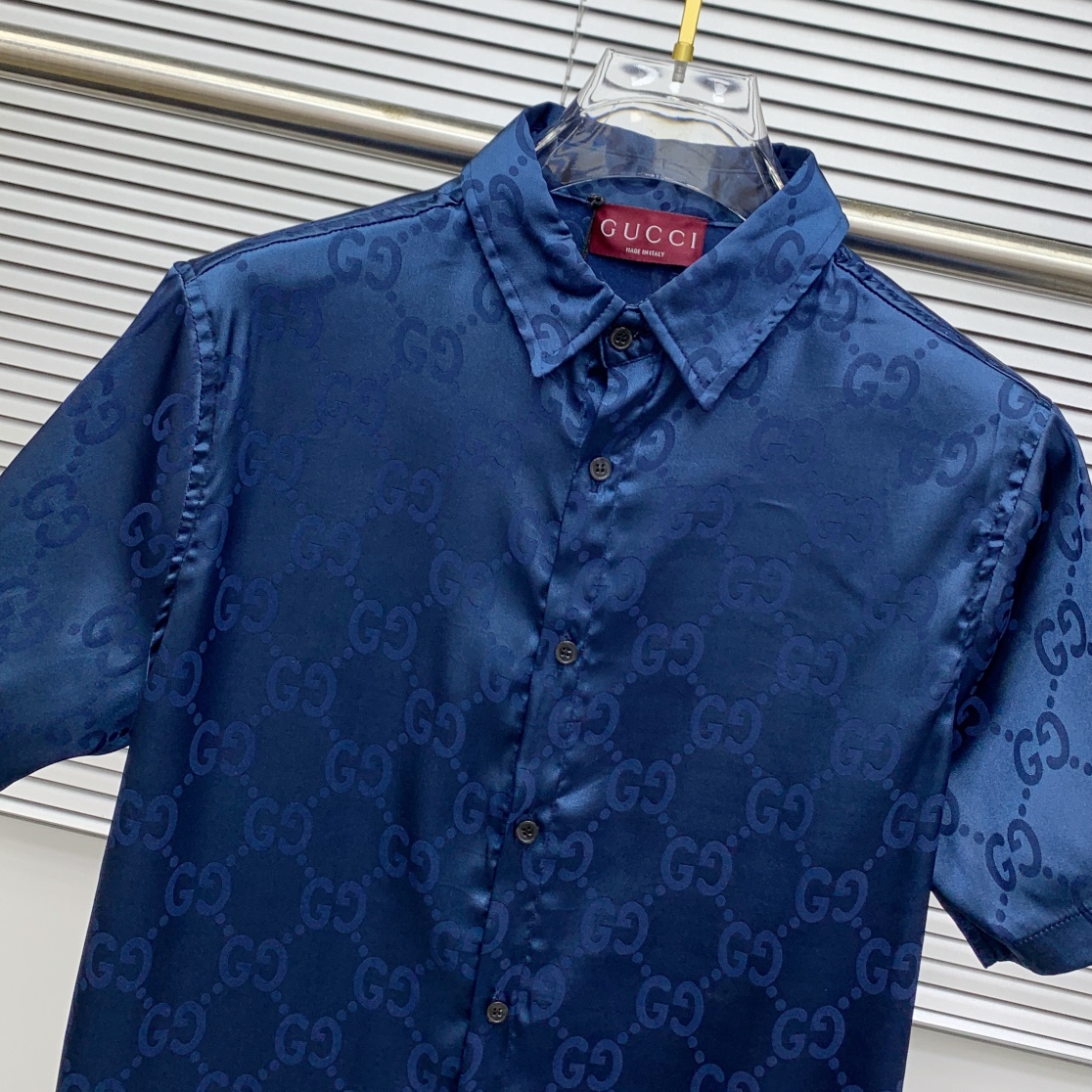 Gucci Print Lapel Short Sleeve Shirt Set - High-End Summer Style 4 i1740066941 2522 0