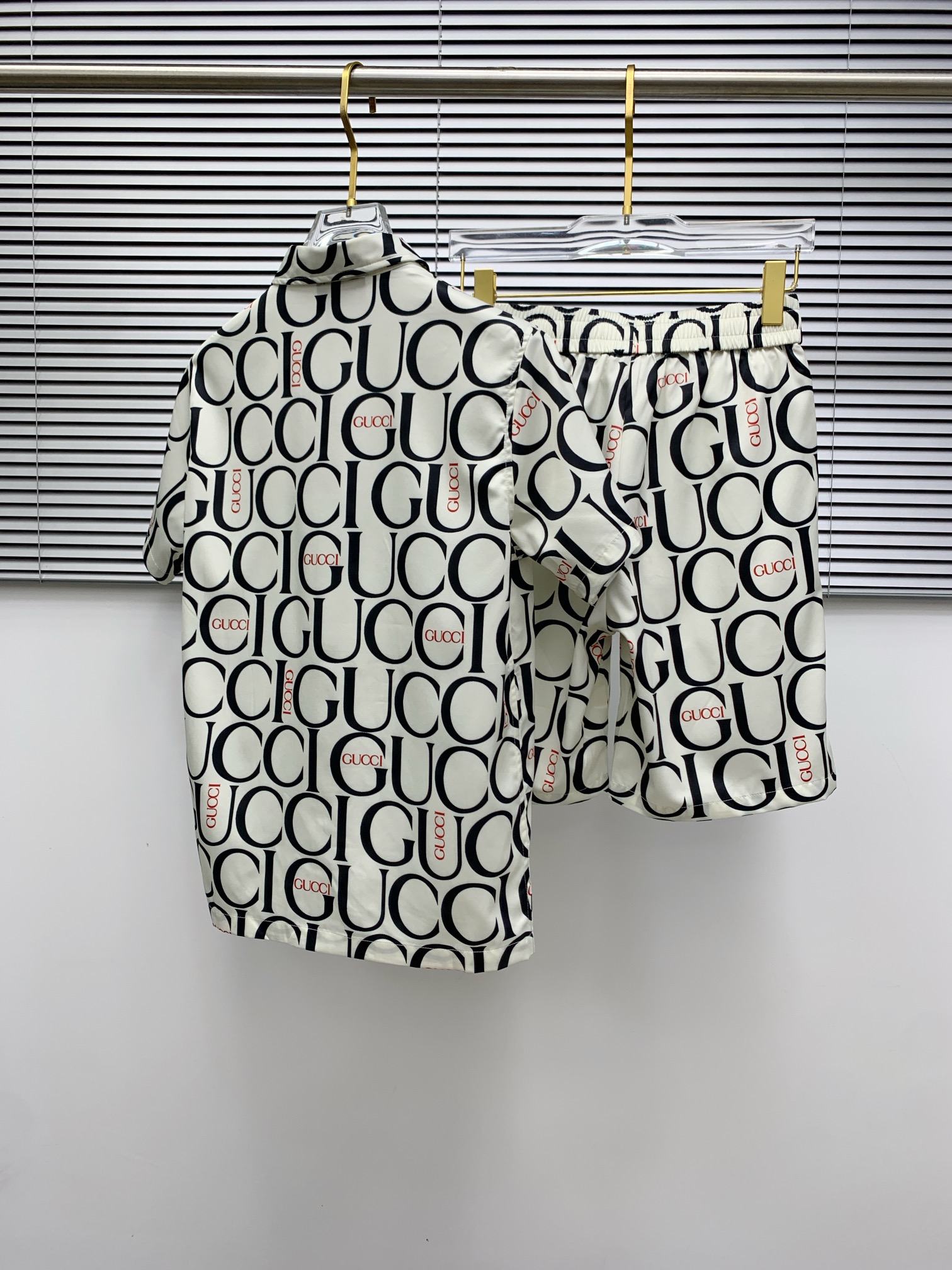 Gucci Print Short Sleeve Shirt Set: High-End Summer Style, Breathable Fabric 12 i1740067055 6180 0
