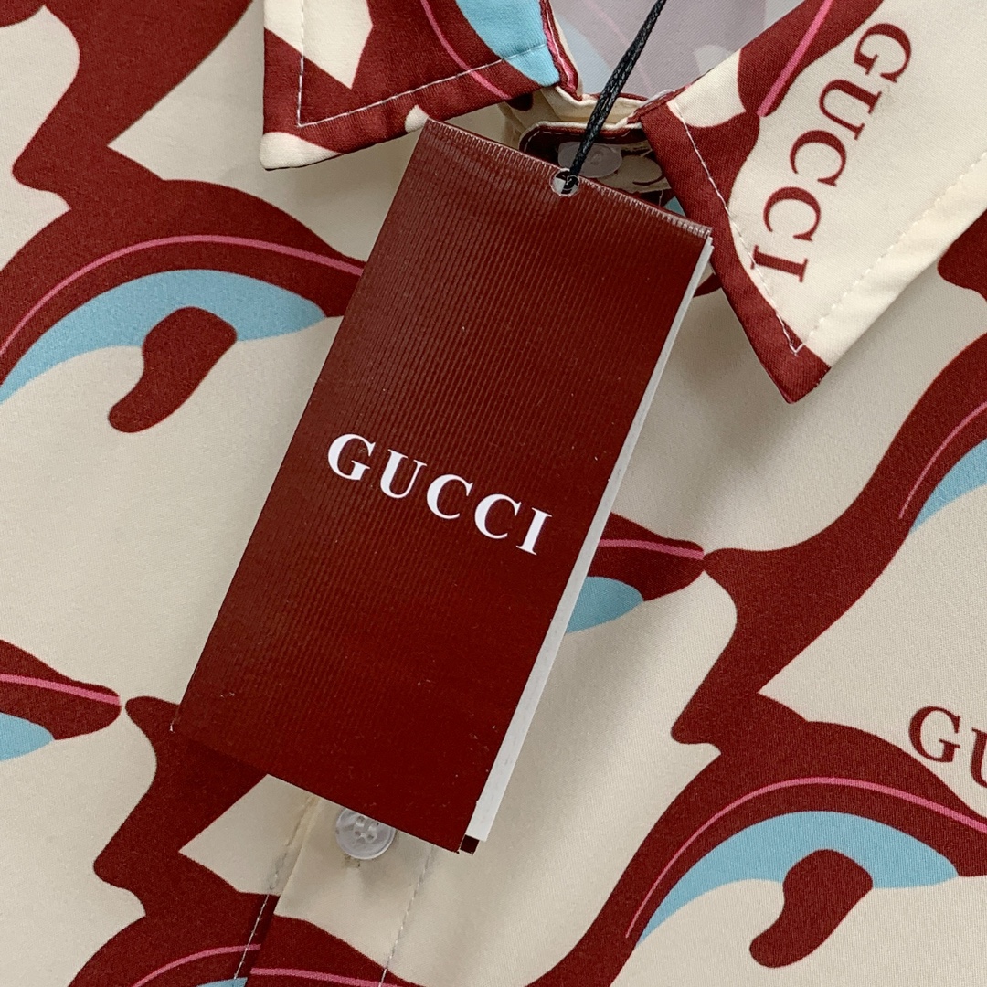 Gucci Print Lapel Short Sleeve Shirt Set - High-End Summer Style 5 i1740067499 2169 0