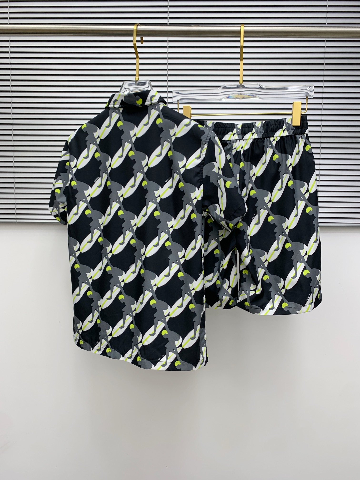 Gucci Print Short Sleeve Shirt Set - High-End Summer Collection 12 i1740067519 8853 0