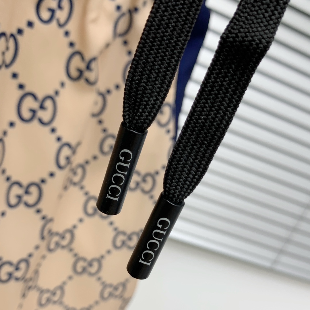 Gucci Print Short Sleeve Shirt Set - High-End Summer Collection 12 i1740067544 583 0