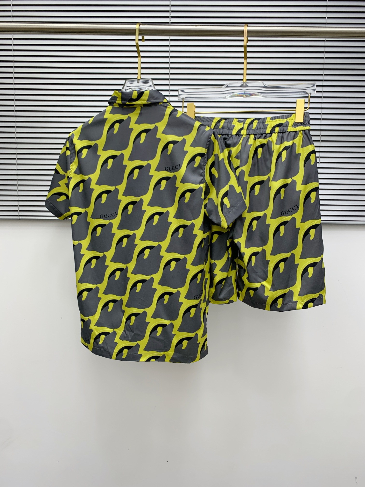 Gucci Print Short Sleeve Shirt Set - High-End Summer Style (M-3XL) 12 i1740067588 2438 0