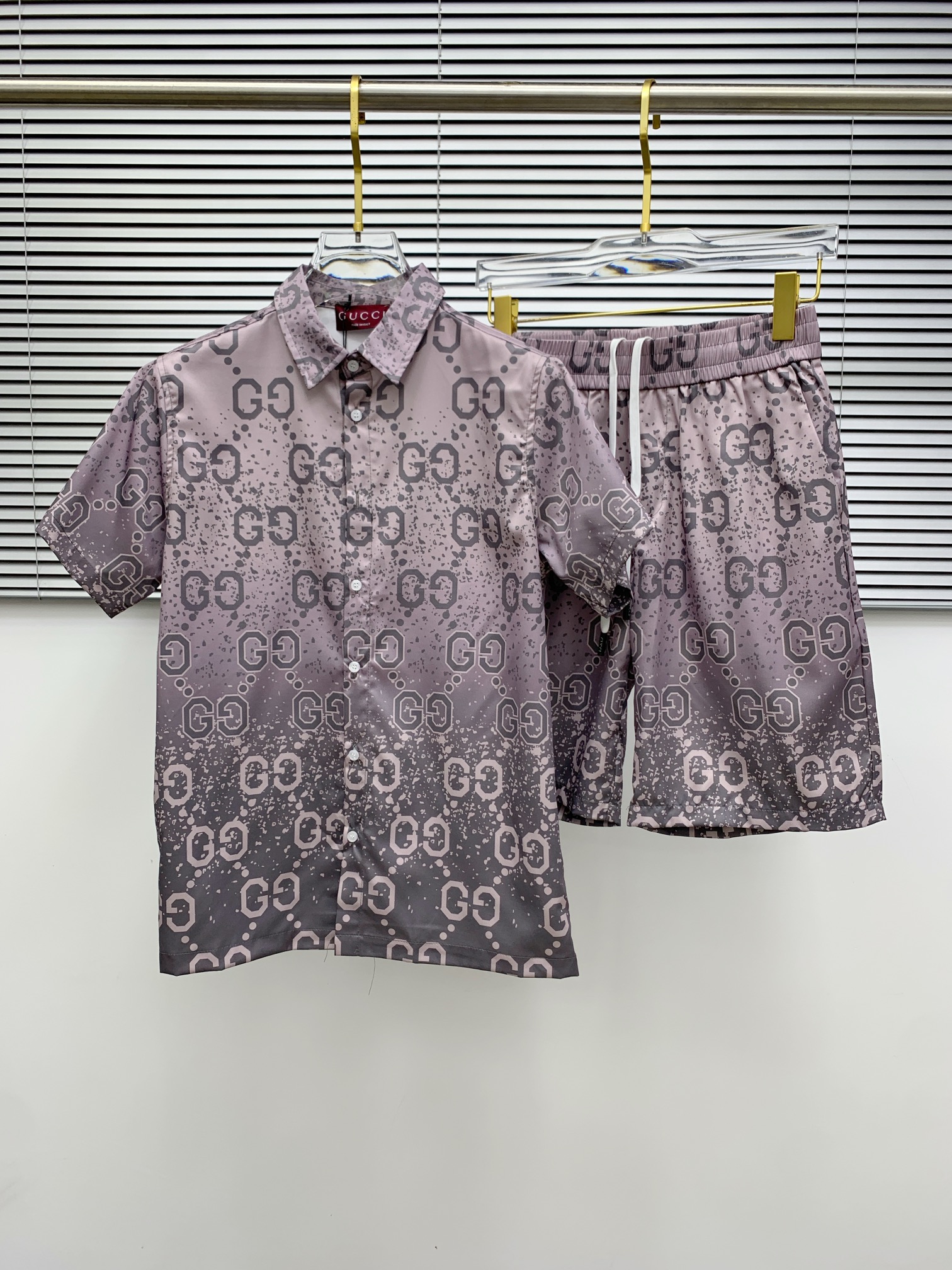 Gucci Print Short Sleeve Shirt Set - High-End Summer Style, Breathable Fabric 2 i1740067794 8318 0