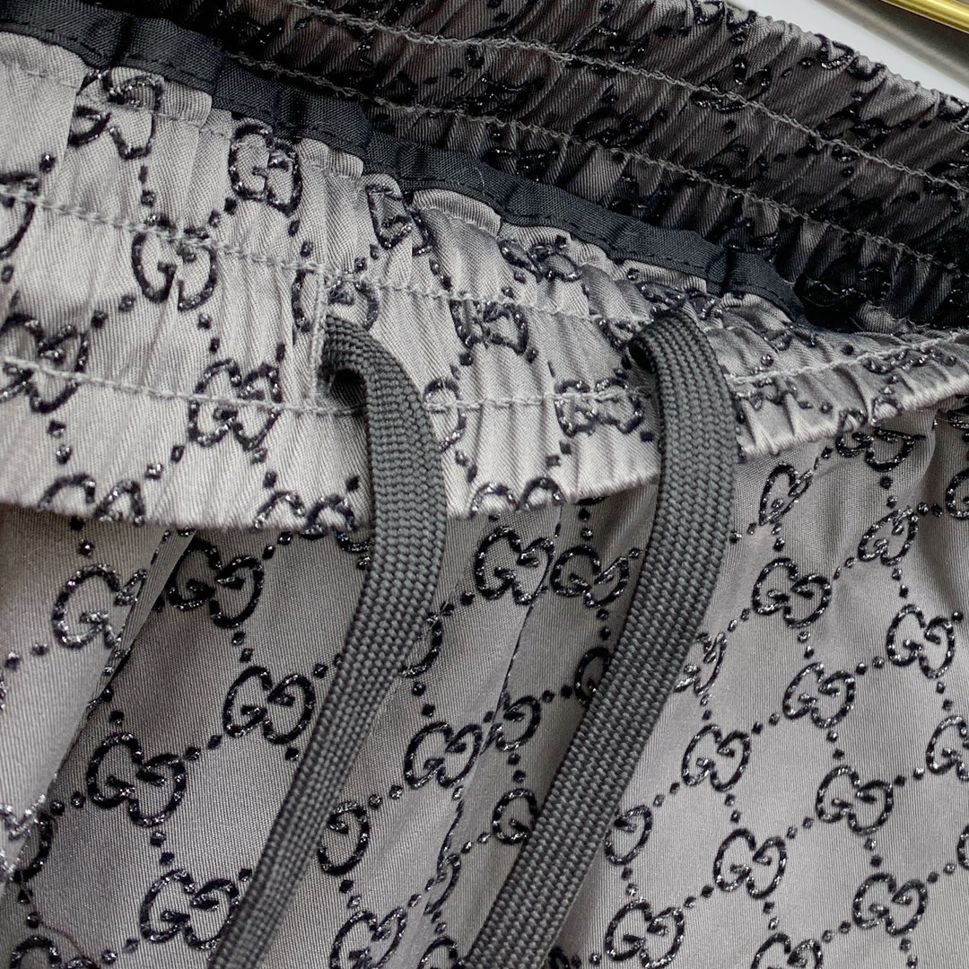 Gucci Print Short Sleeve Shirt Set - Summer Collection, Breathable Fabric 10 i1740068111 1242 4