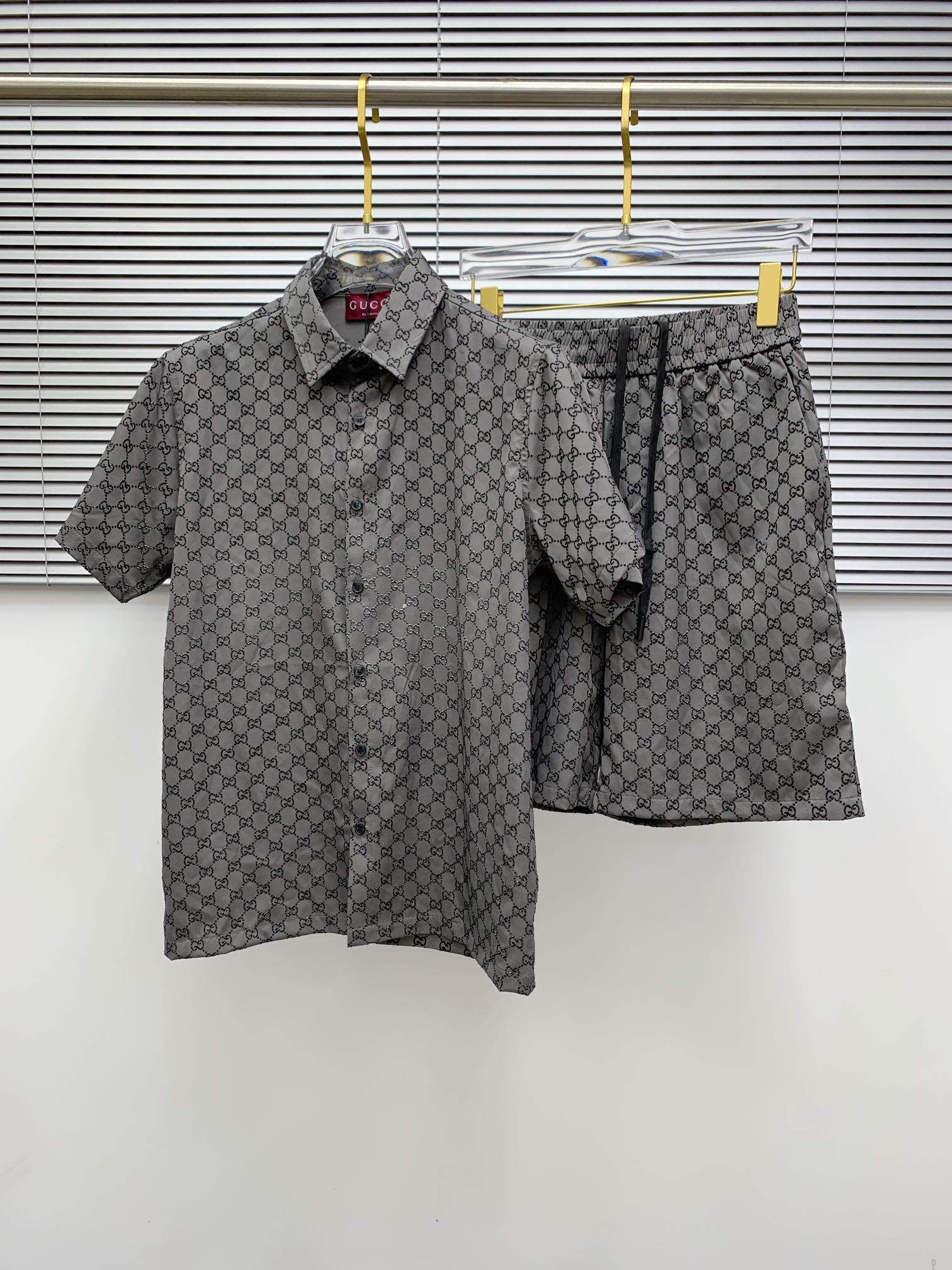 Gucci Print Short Sleeve Shirt Set - Summer Collection, Breathable Fabric 2 i1740068111 8061 2