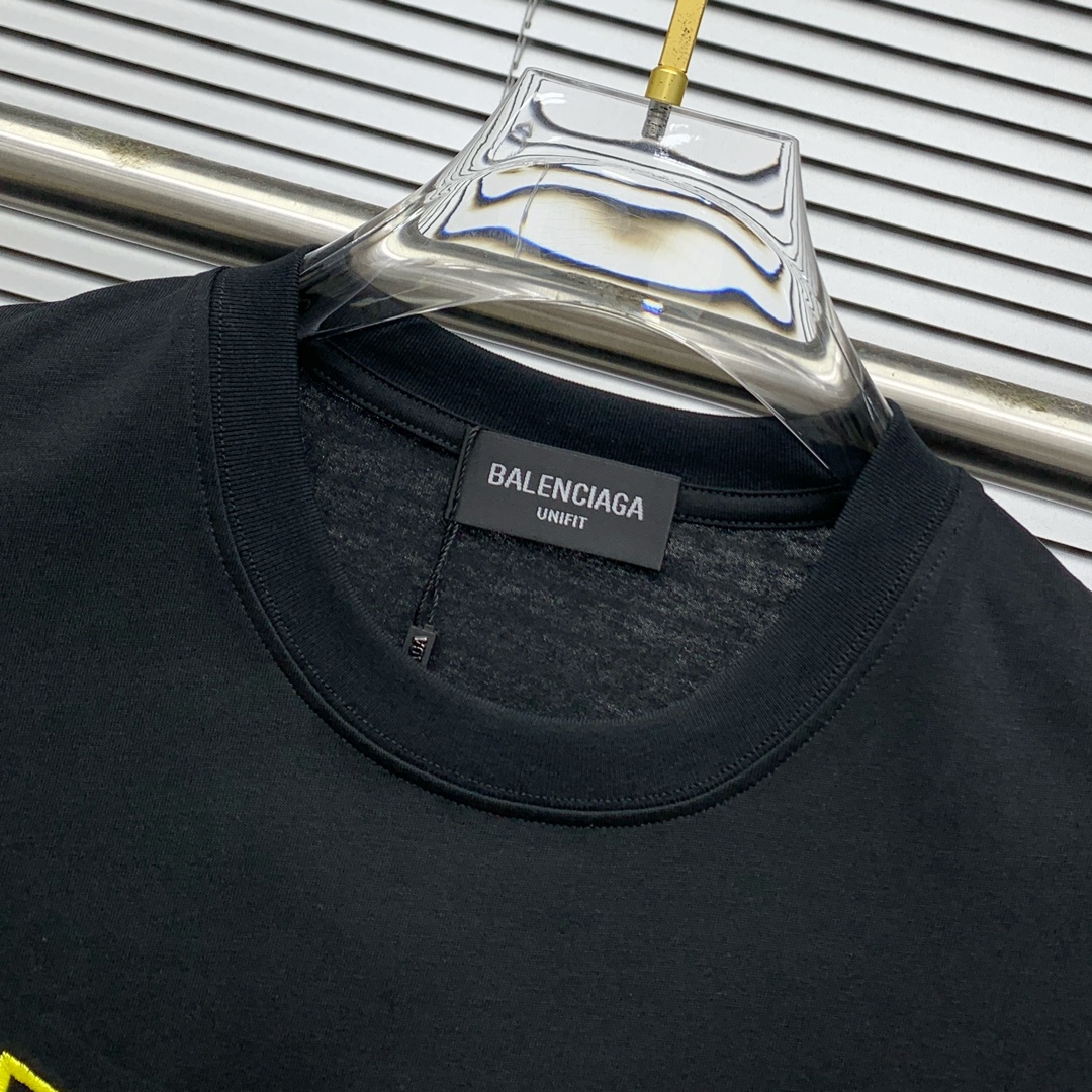 ss巴黎世家纯棉最新面料（最高版本）经典标识图案logo时尚简约潮流短袖，最顶级的品质专柜原单短袖，顶级