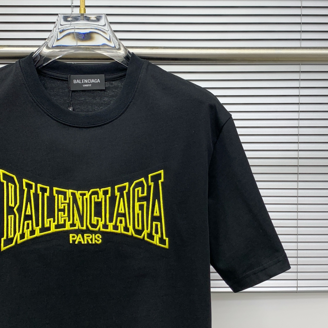 ss巴黎世家纯棉最新面料（最高版本）经典标识图案logo时尚简约潮流短袖，最顶级的品质专柜原单短袖，顶级