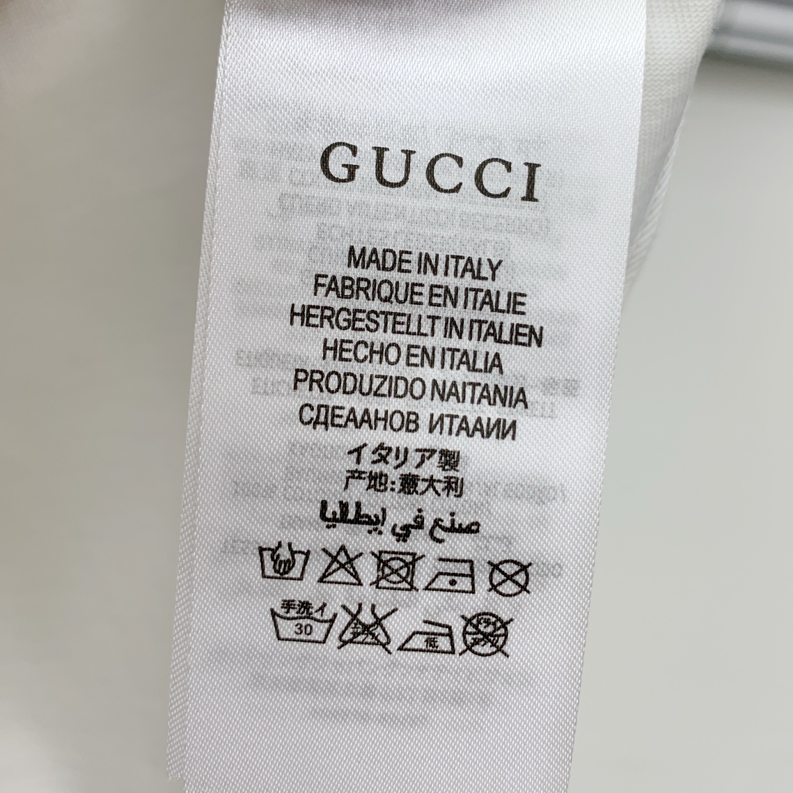 ss古驰纯棉最新面料（最高版本）经典标识图案logo时尚简约潮流短袖，最顶级的品质专柜原单短袖，顶级制作