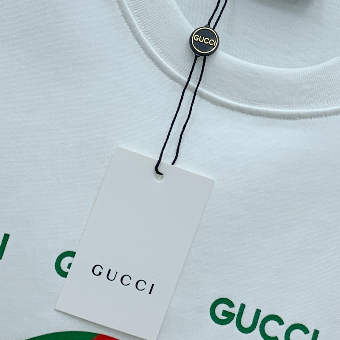 ss古驰纯棉最新面料（最高版本）经典标识图案logo时尚简约潮流短袖，最顶级的品质专柜原单短袖，顶级制作