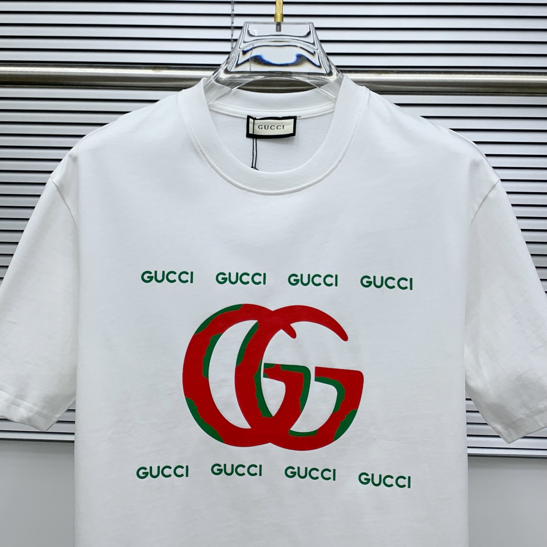 ss古驰纯棉最新面料（最高版本）经典标识图案logo时尚简约潮流短袖，最顶级的品质专柜原单短袖，顶级制作