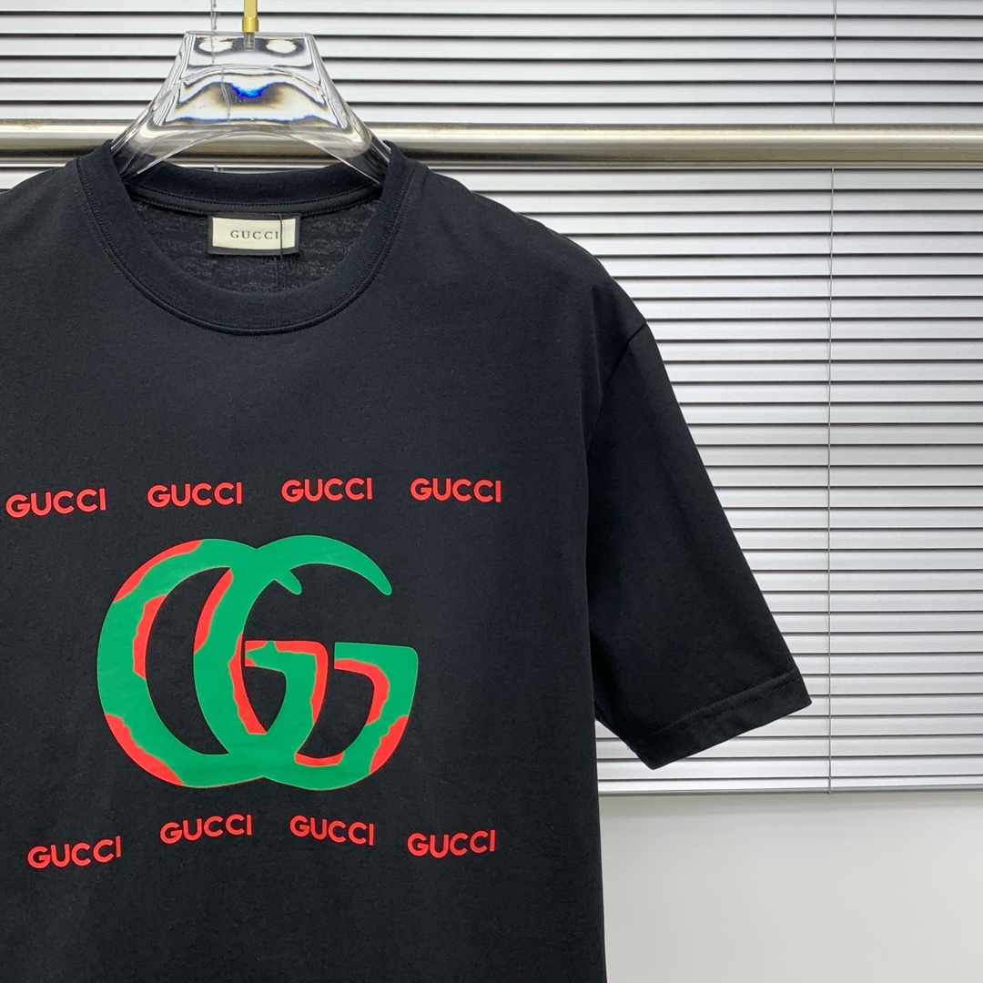 ss古驰纯棉最新面料（最高版本）经典标识图案logo时尚简约潮流短袖，最顶级的品质专柜原单短袖，顶级制作