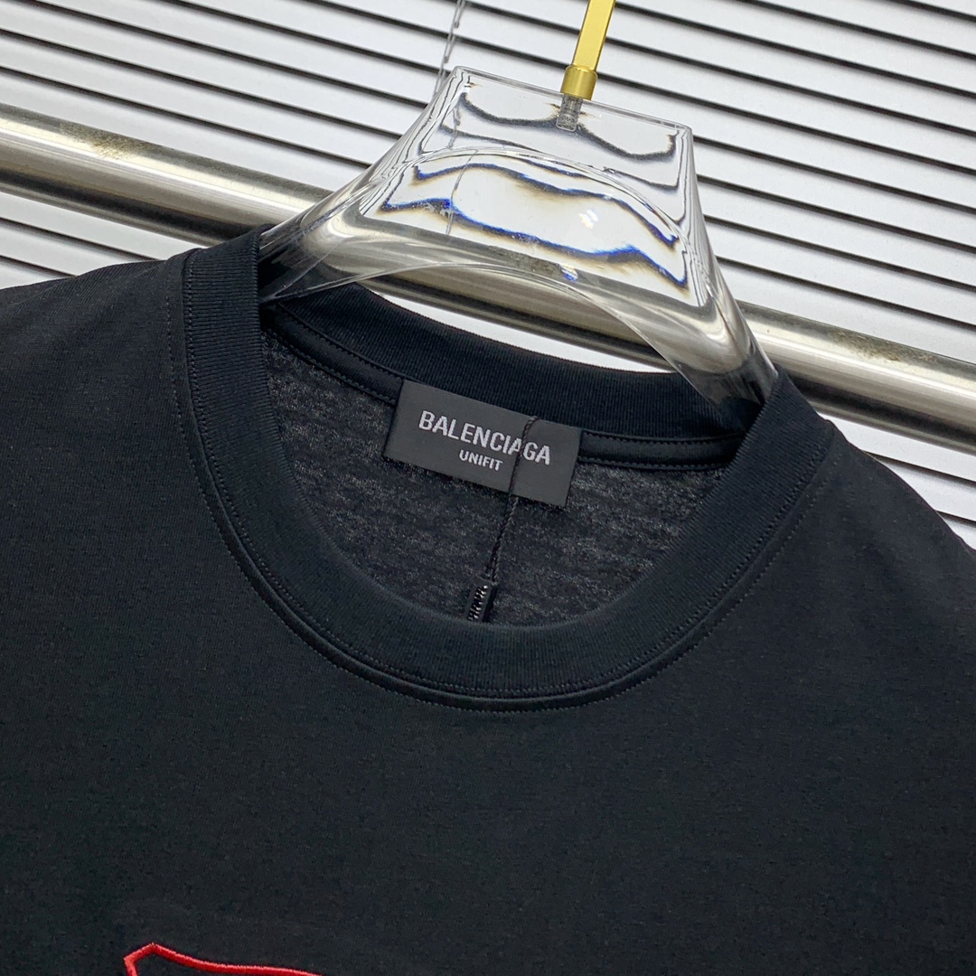 ss巴黎世家纯棉最新面料（最高版本）经典标识图案logo时尚简约潮流短袖，最顶级的品质专柜原单短袖，顶级