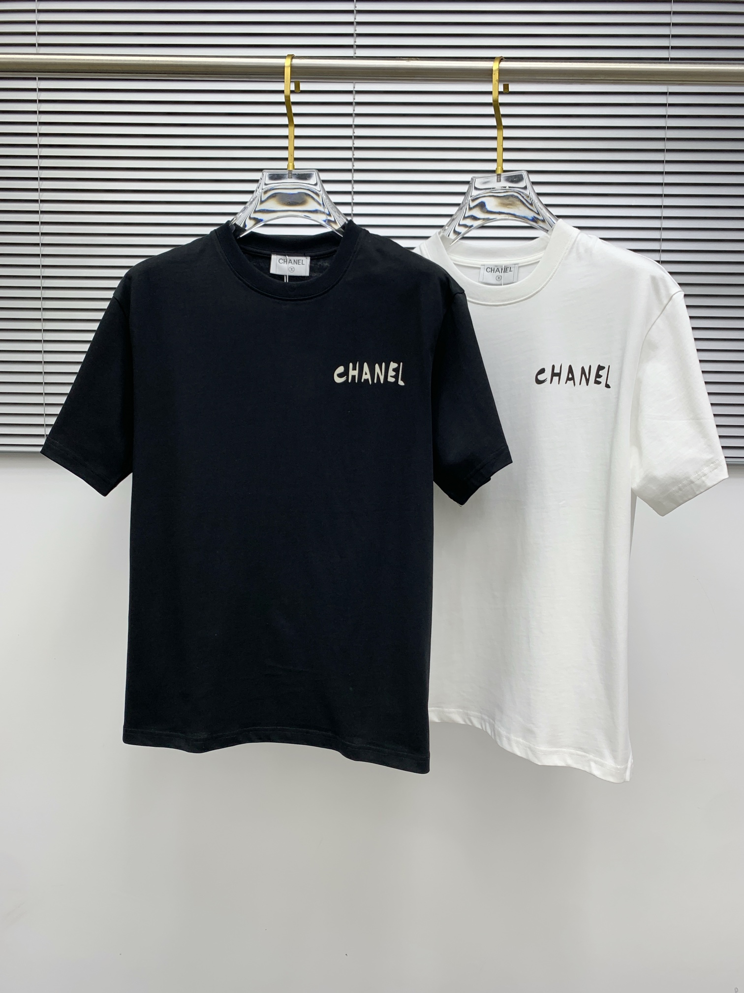 ss迪奥纯棉最新面料（最高版本）经典标识图案logo时尚简约潮流短袖，最顶级的品质专柜原单短袖，顶级制作