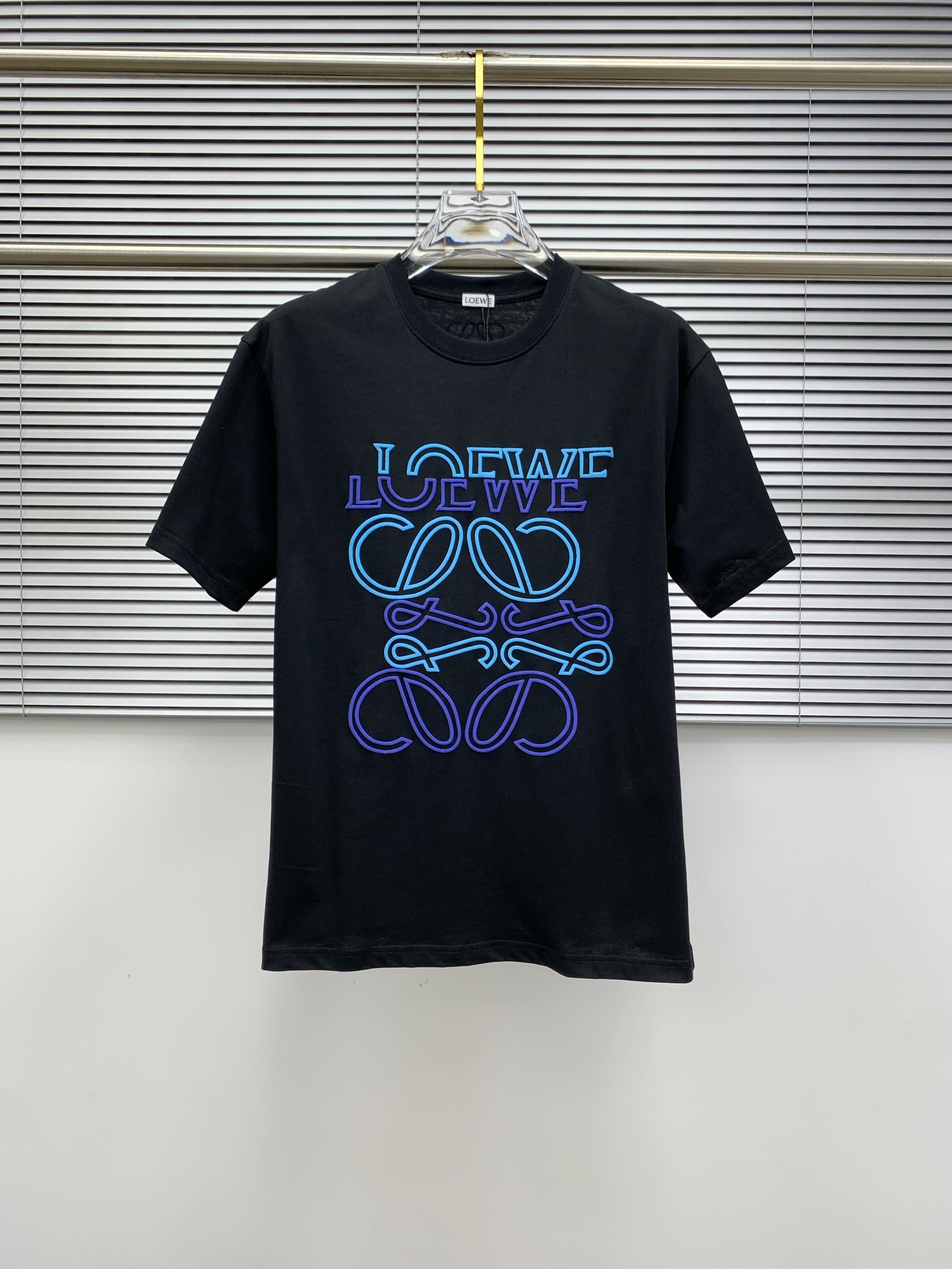 ss罗意威纯棉最新面料（最高版本）经典标识图案logo时尚简约潮流短袖，最顶级的品质专柜原单短袖，顶级制