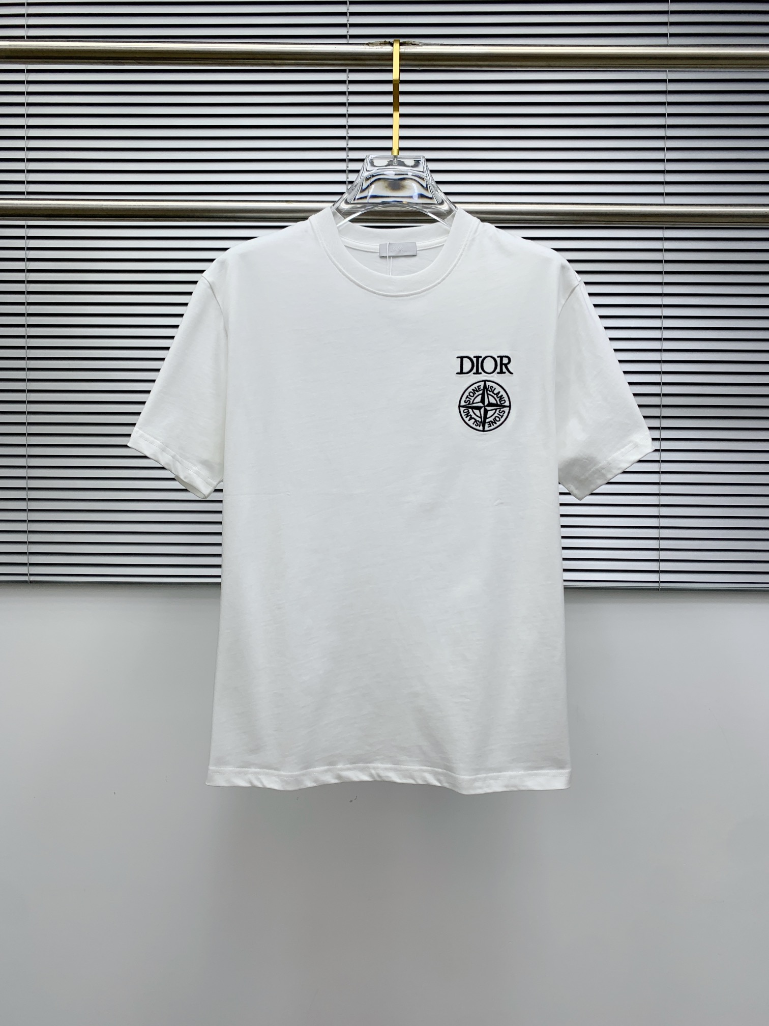 ss迪奥纯棉最新面料（最高版本）经典标识图案logo时尚简约潮流短袖，最顶级的品质专柜原单短袖，顶级制作