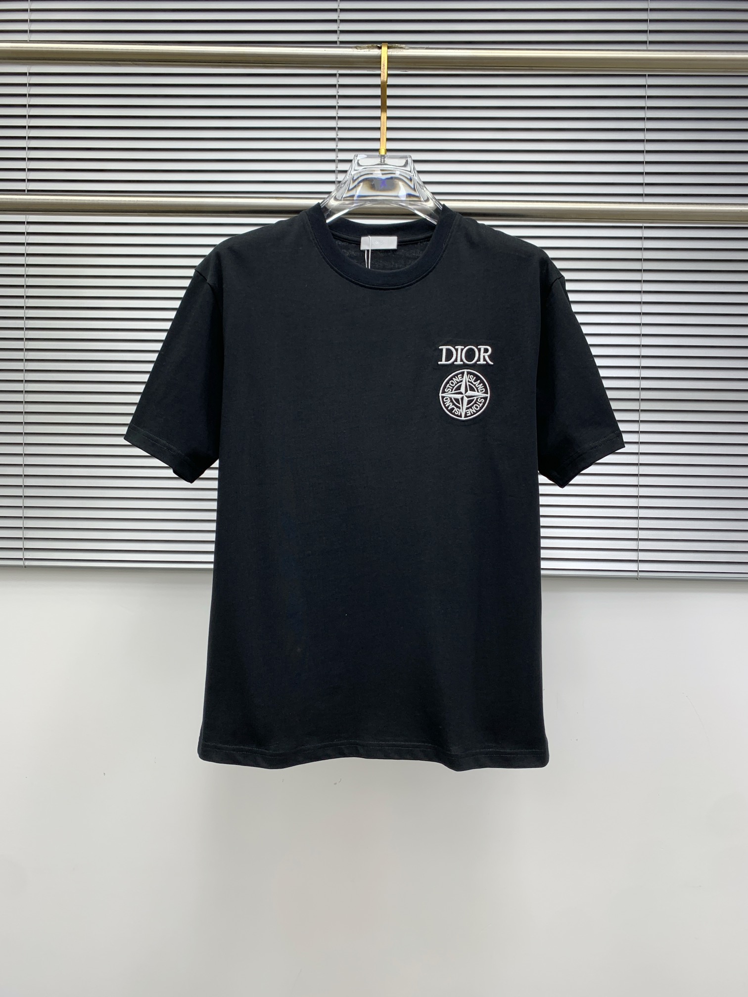 ss迪奥纯棉最新面料（最高版本）经典标识图案logo时尚简约潮流短袖，最顶级的品质专柜原单短袖，顶级制作