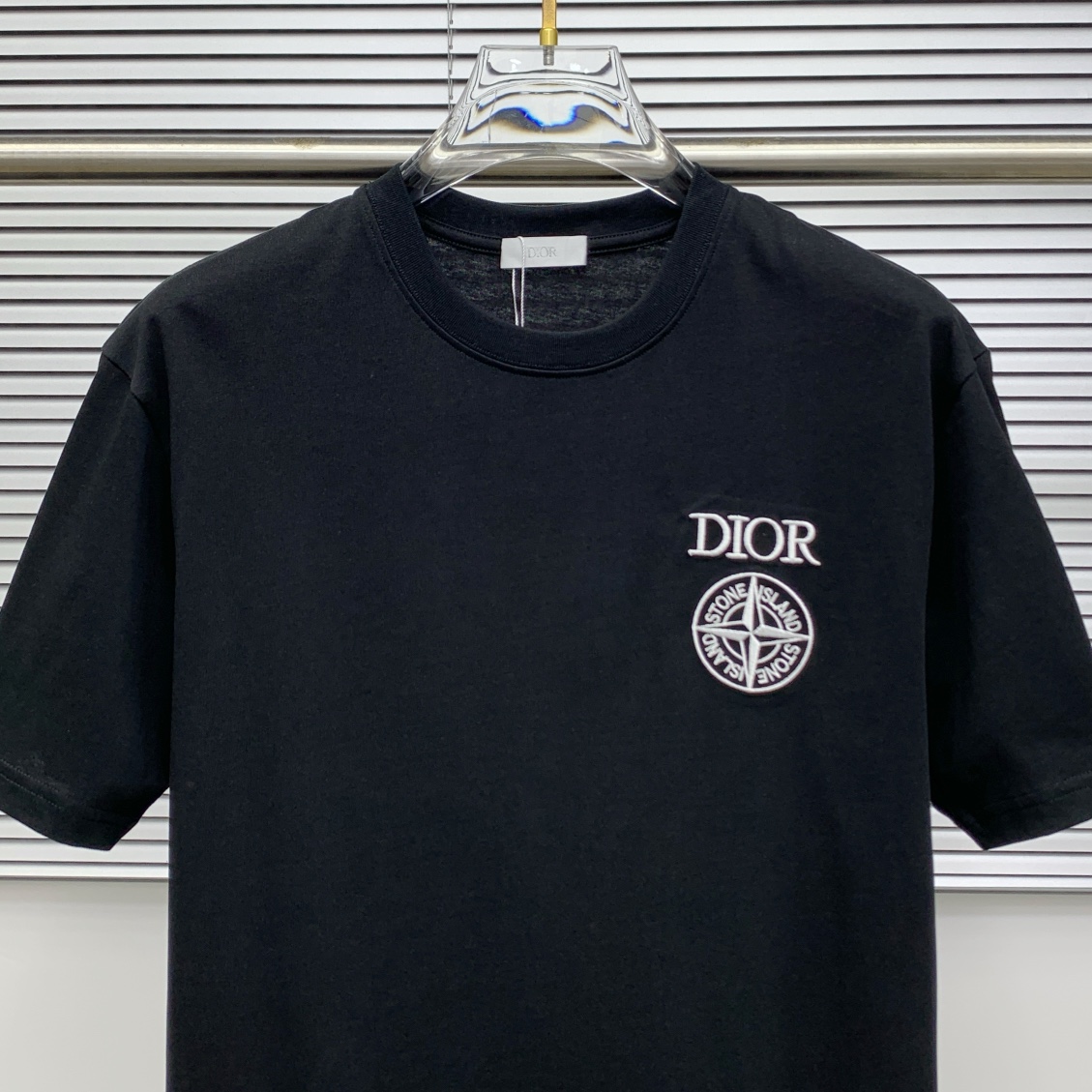 ss迪奥纯棉最新面料（最高版本）经典标识图案logo时尚简约潮流短袖，最顶级的品质专柜原单短袖，顶级制作